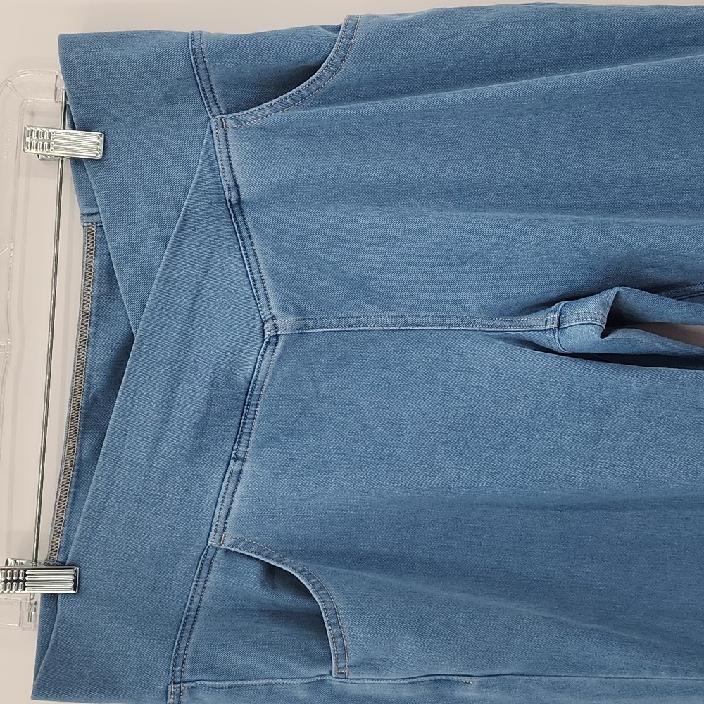 HALARA Magic Denim High Waist Crossover Flare Jeans Light Wash XL NWOT - Picture 8 of 13